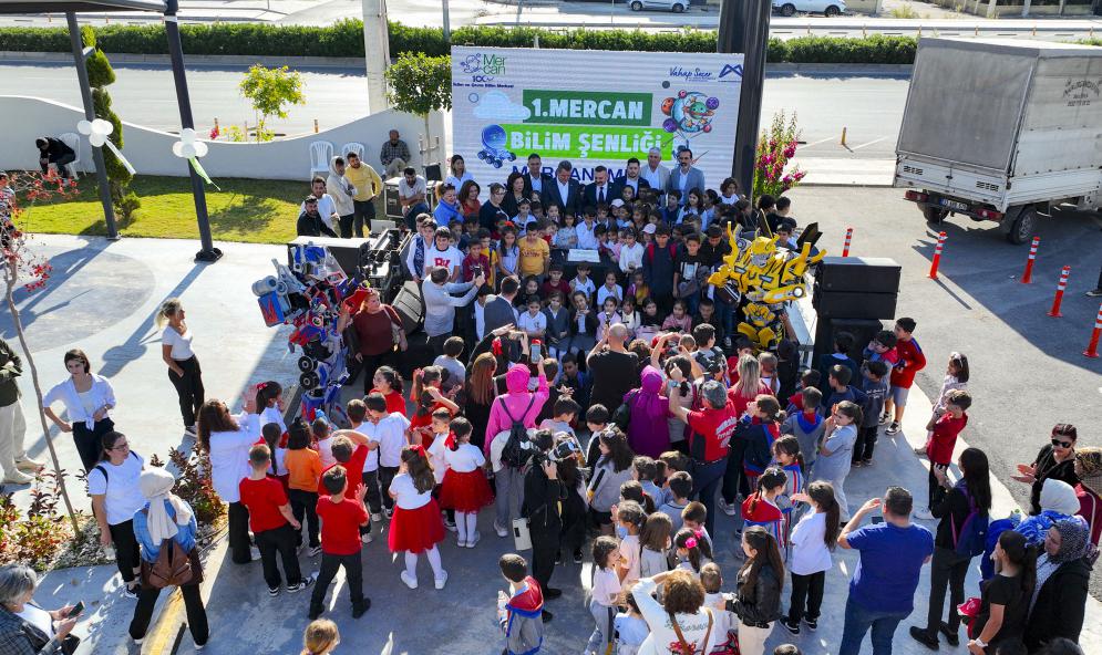 Deneyler, Gözlemler ve Şovlar Eşliğinde Bir Şenlik: '1. Mercan Bilim Şenliği'