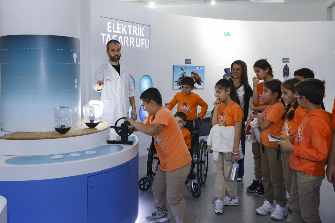 Binlerce Kişiyi Ağırlayan Mercan Bilim Merkezi Yeni Döneme de Hazır